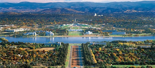 Canberra, photo by Freesally from Pixabay
